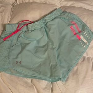 Under Armor Runnijt Shorts
